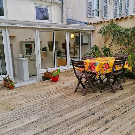 Maison En *
